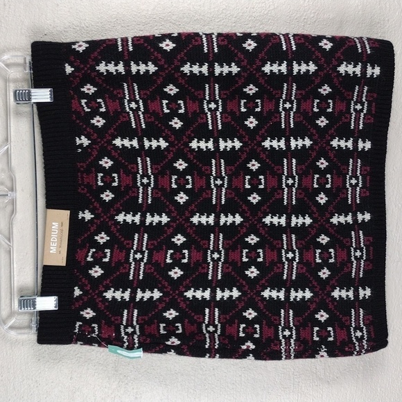 Maurices Black Burgundy Geometric Acrylic Slip On Mini Pencil Sweater Skirt NWT - Picture 8 of 11